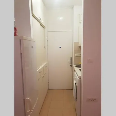 Kiki With A Sea View, Free Wifi, For 2 Persons 아파트