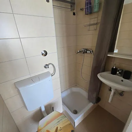 Apartment Kiki With A Sea View, Free Wifi, For 2 Persons *
