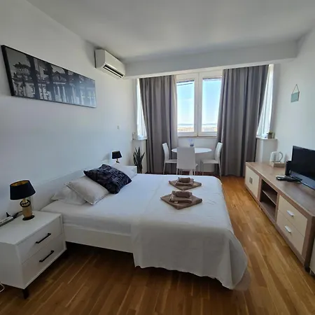 Kiki With A Sea View, Free Wifi, For 2 Persons ザダル