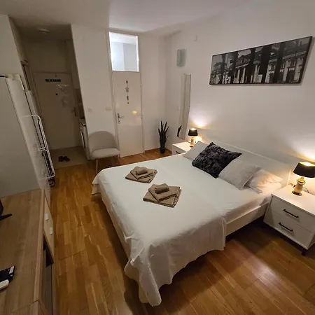 Kiki With A Sea View, Free Wifi, For 2 Persons ザダル