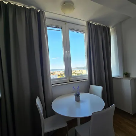 Kiki With A Sea View, Free Wifi, For 2 Persons アパート ザダル